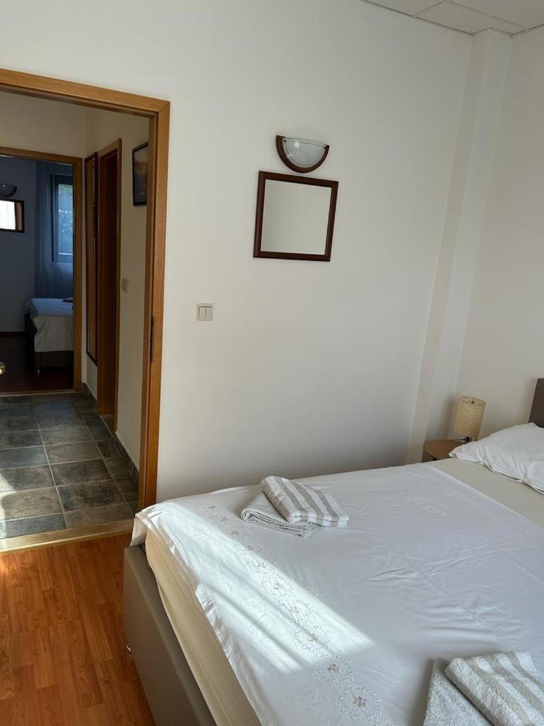 Apartments By The Sea Slatine, Ciovo - 1128 Habitación foto